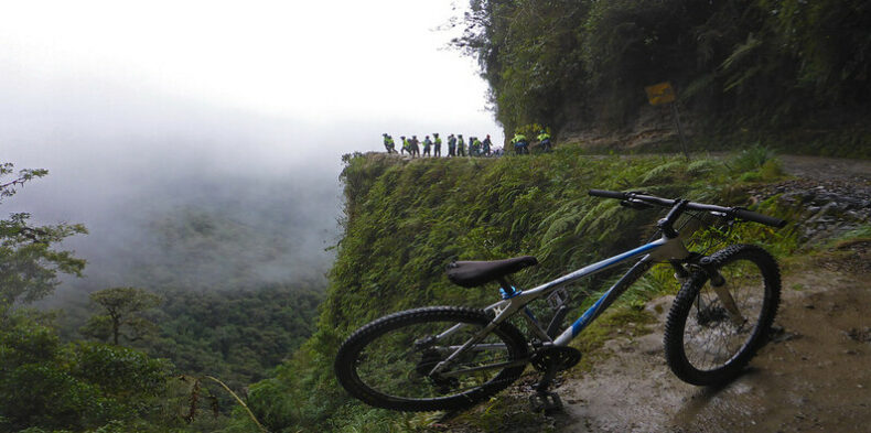 estrada da morte bolivia - bicicleta